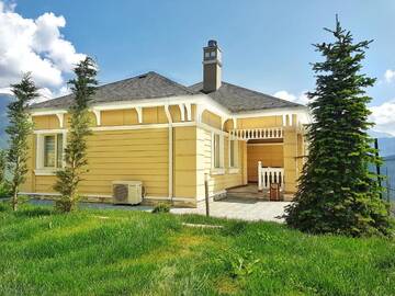 Фото номера Вилла с 3 спальнями Отель Qafqaz Tufandag Mountain Resort Hotel г. Габала 2