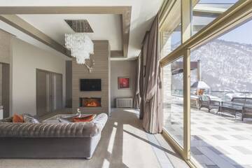 Фото номера Королевский люкс Отель Qafqaz Tufandag Mountain Resort Hotel г. Габала 7