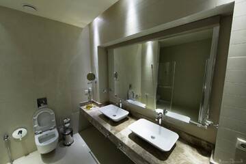 Фото номера Семейный люкс Отель Qafqaz Tufandag Mountain Resort Hotel г. Габала 6